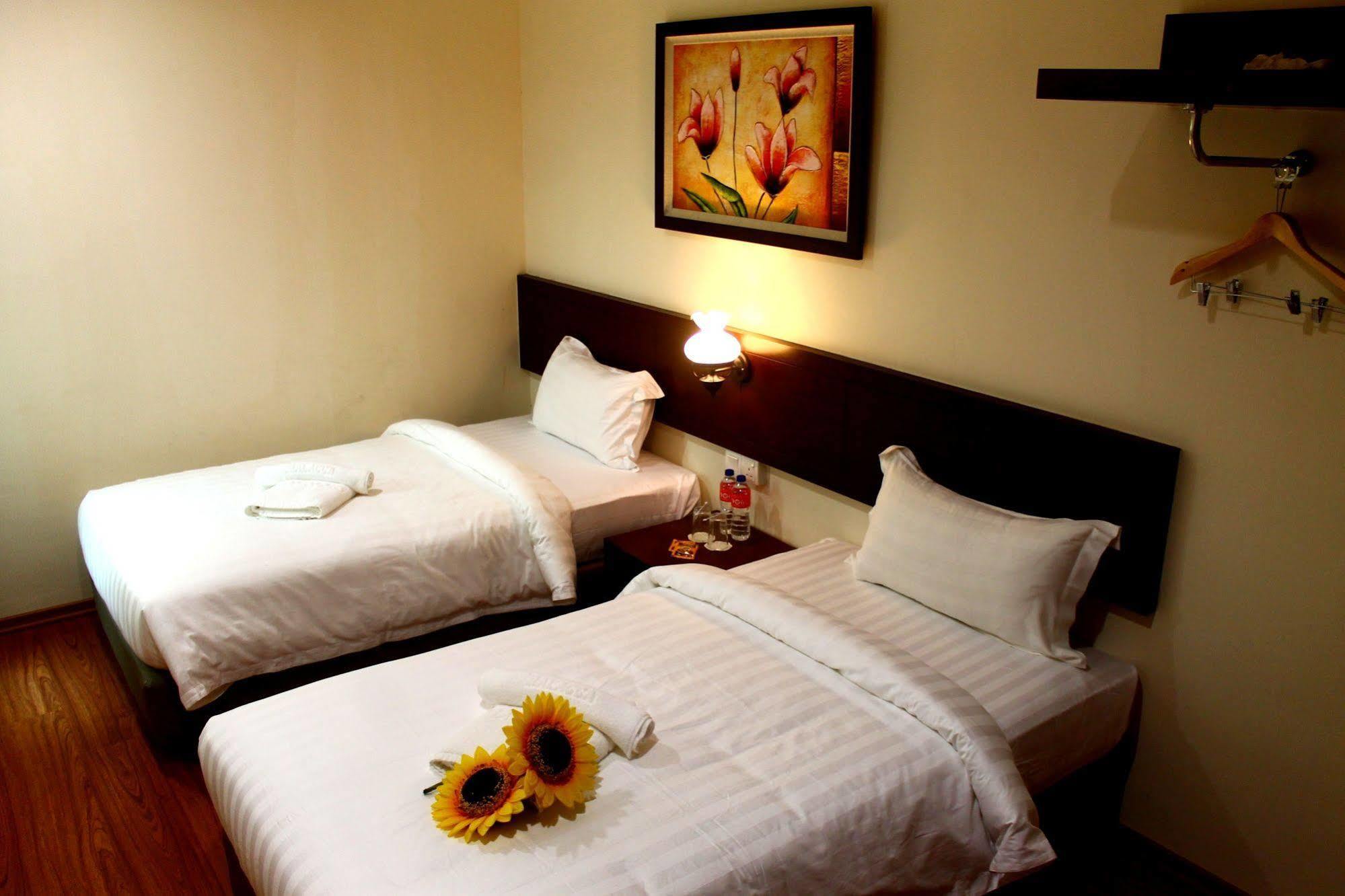 906 Riverside Hotel Malacca מראה חיצוני תמונה